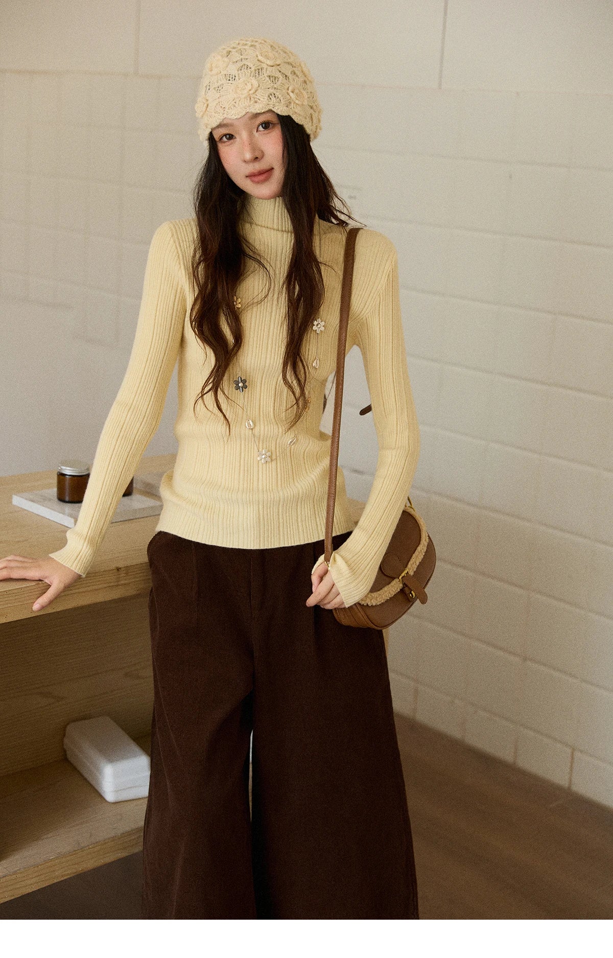 MISHOW Women's Long-sleeved Tops 2025 Winter Simple Solid Turtleneck Sweater Vertical Ribbed Slim Fit Casual Top MXE86Z2656