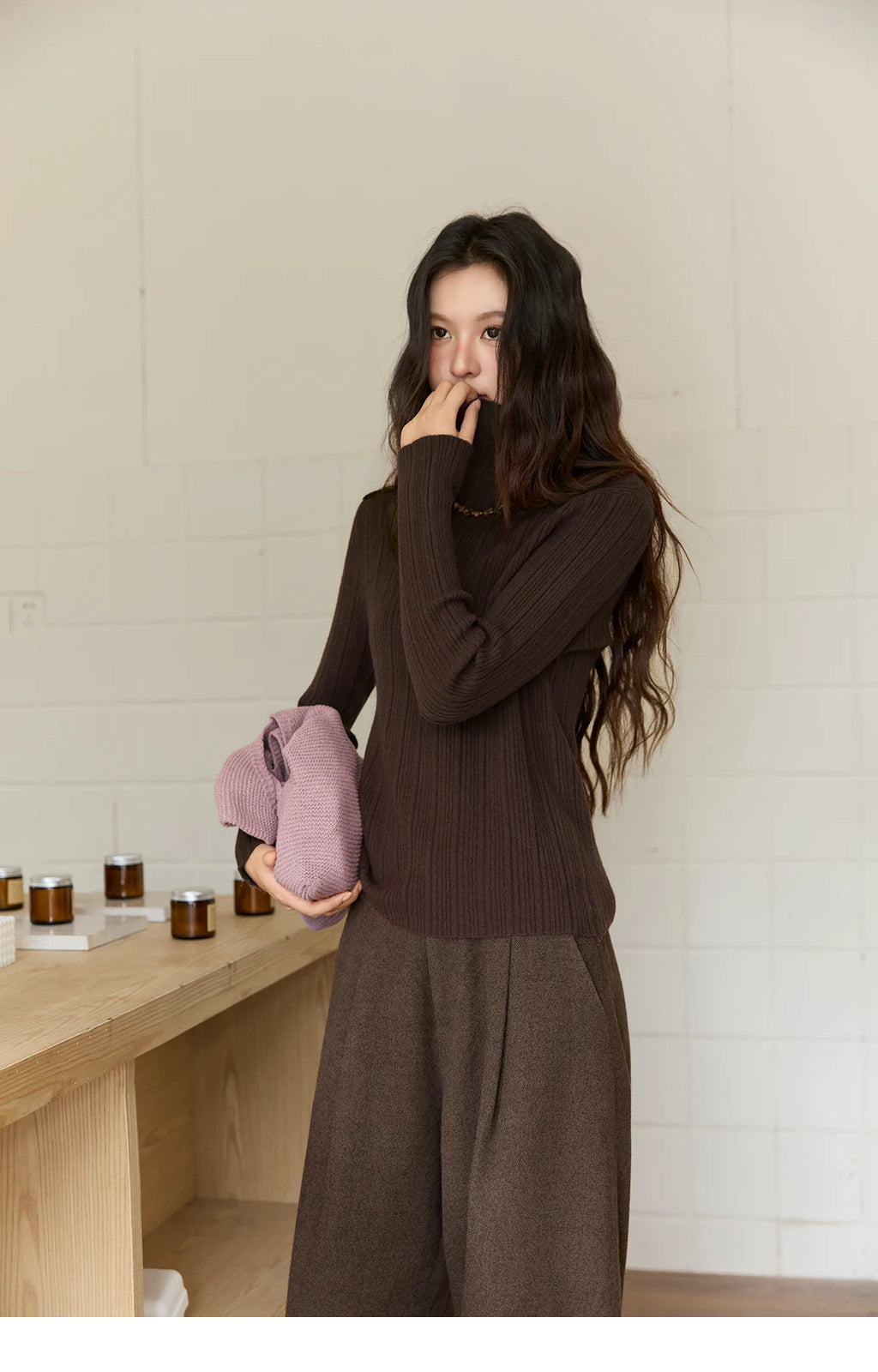 MISHOW Women's Long-sleeved Tops 2025 Winter Simple Solid Turtleneck Sweater Vertical Ribbed Slim Fit Casual Top MXE86Z2656
