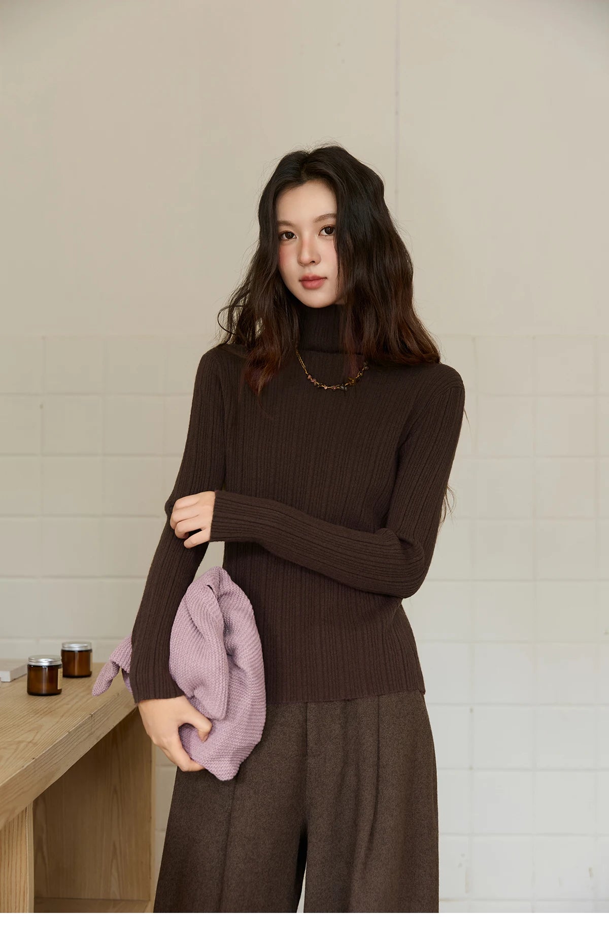 MISHOW Women's Long-sleeved Tops 2025 Winter Simple Solid Turtleneck Sweater Vertical Ribbed Slim Fit Casual Top MXE86Z2656