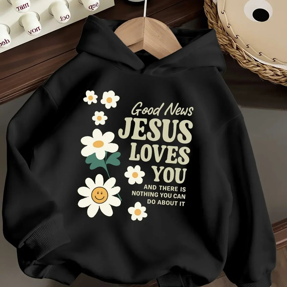 New autumn/winter children's hooded sweatshirt, decorated with daisies and smileyfacesa perfectChristmasgift for boys and girls.