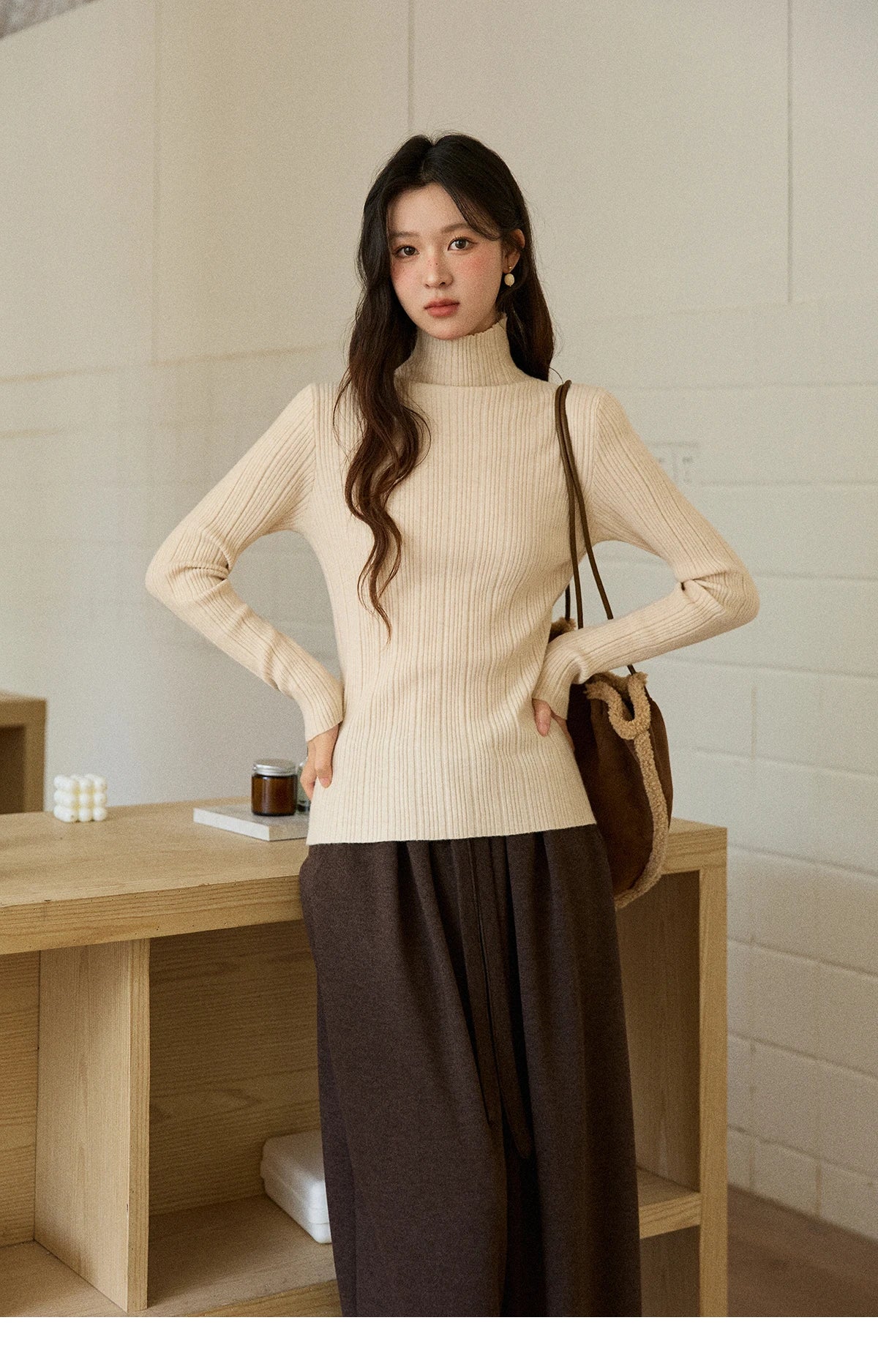 MISHOW Women's Long-sleeved Tops 2025 Winter Simple Solid Turtleneck Sweater Vertical Ribbed Slim Fit Casual Top MXE86Z2656